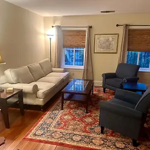  Apartment Fully Furnished Garden